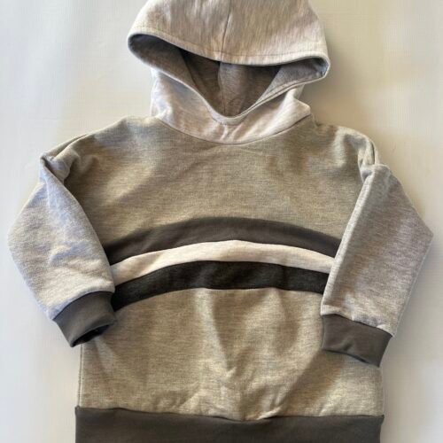 2-3 yrs Rainbow Hoodie Grey and Grey Sleeves