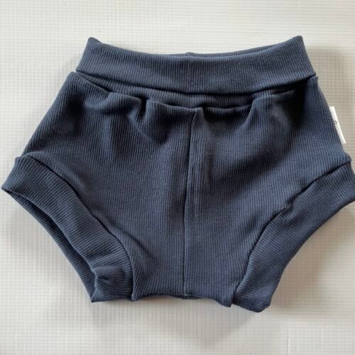 12-18 m solid grey shortie